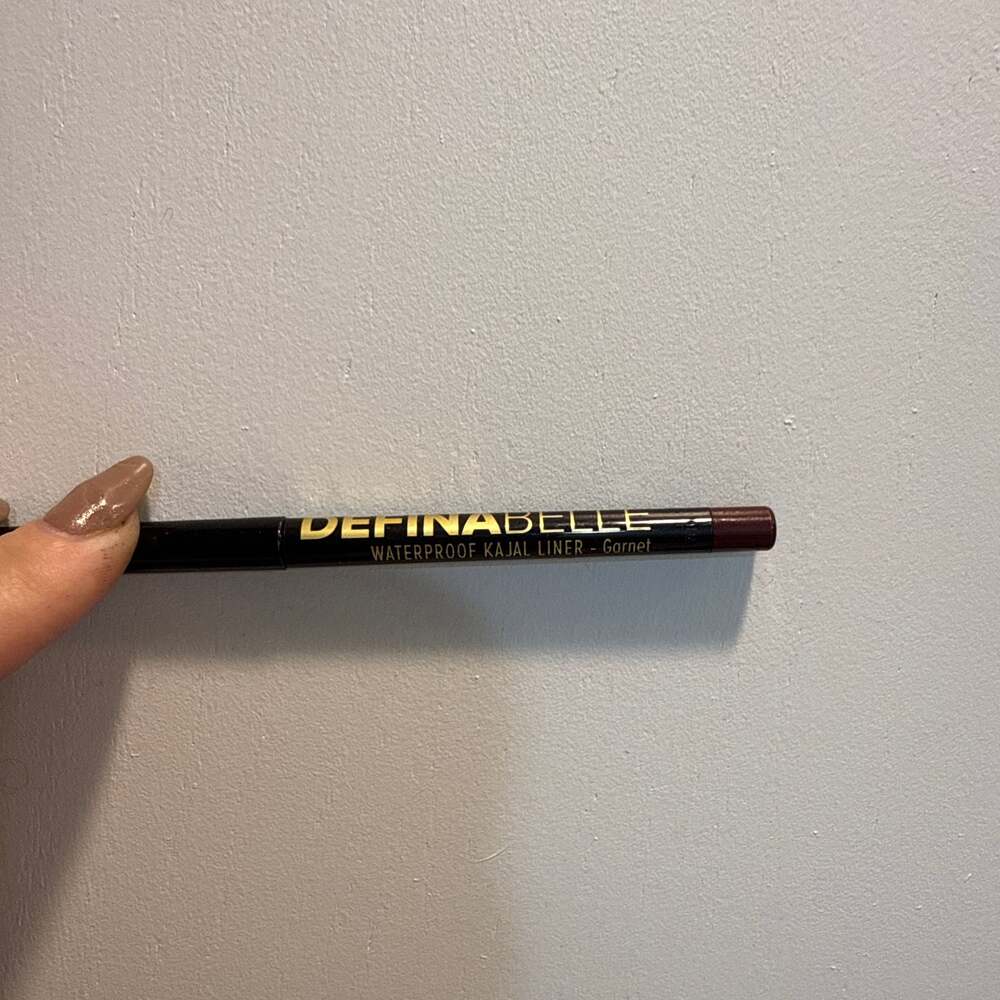 BELLE Beauty Kim Gravel Definabelle Waterproof Kajal Liner GARNET .021 oz NEW